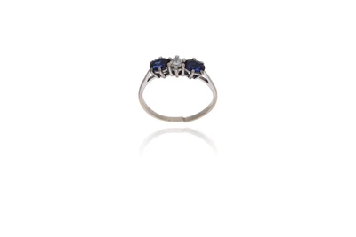 Anello con diamanti e pietre - Asta Preziosi