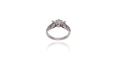 Damiani anello con diamanti - Asta Preziosi