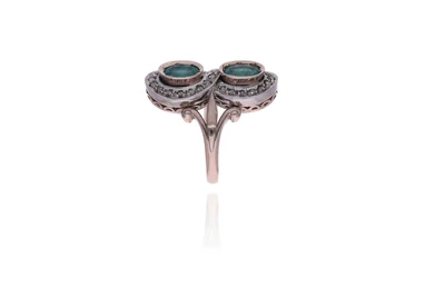 Anello con smeraldo e diamanti - Asta Preziosi