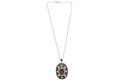 Collana con centrale - Speciale San Valentino