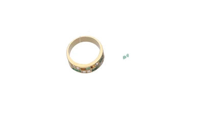 Anello con diamanti e smeraldi - Asta Tesoro Anello con diamanti e smeraldi - Asta Tesoro