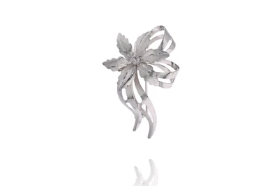 Spilla con pietra - Asta Preziosi