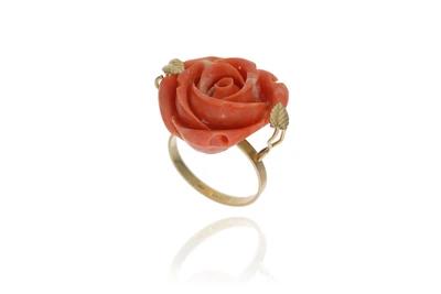 Anello con corallo - Asta Preziosi