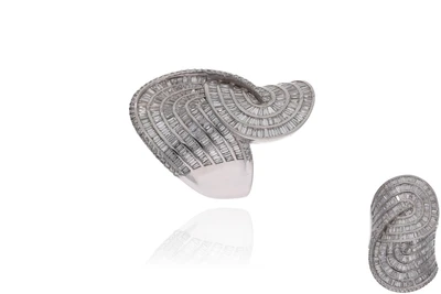 Anello con diamanti - Asta Preziosi