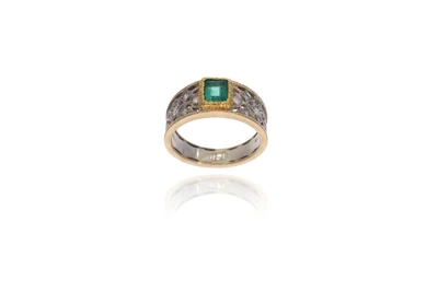 Anello con smeraldo e diamanti - Asta Preziosi