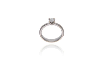 Miluna, anello solitario con diamante - Asta Preziosi
