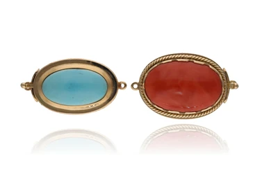 2 Chiusure per collane con corallo e pietra - Asta Preziosi