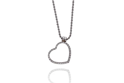 Collana con pendente a forma di cuore, diamanti, in oro bianco 750 - Asta Preziosi