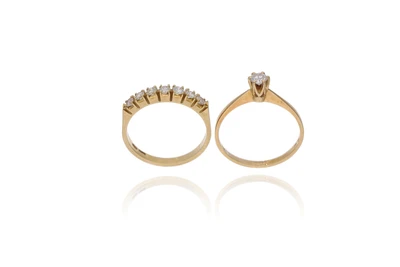 Due anelli in oro con diamanti - Asta Preziosi
