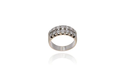 Anello con diamanti, realizzato in oro bianco 750 - Asta Preziosi