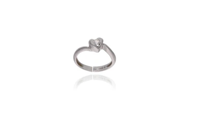 Anello solitario con diamante, in platino - Asta Preziosi