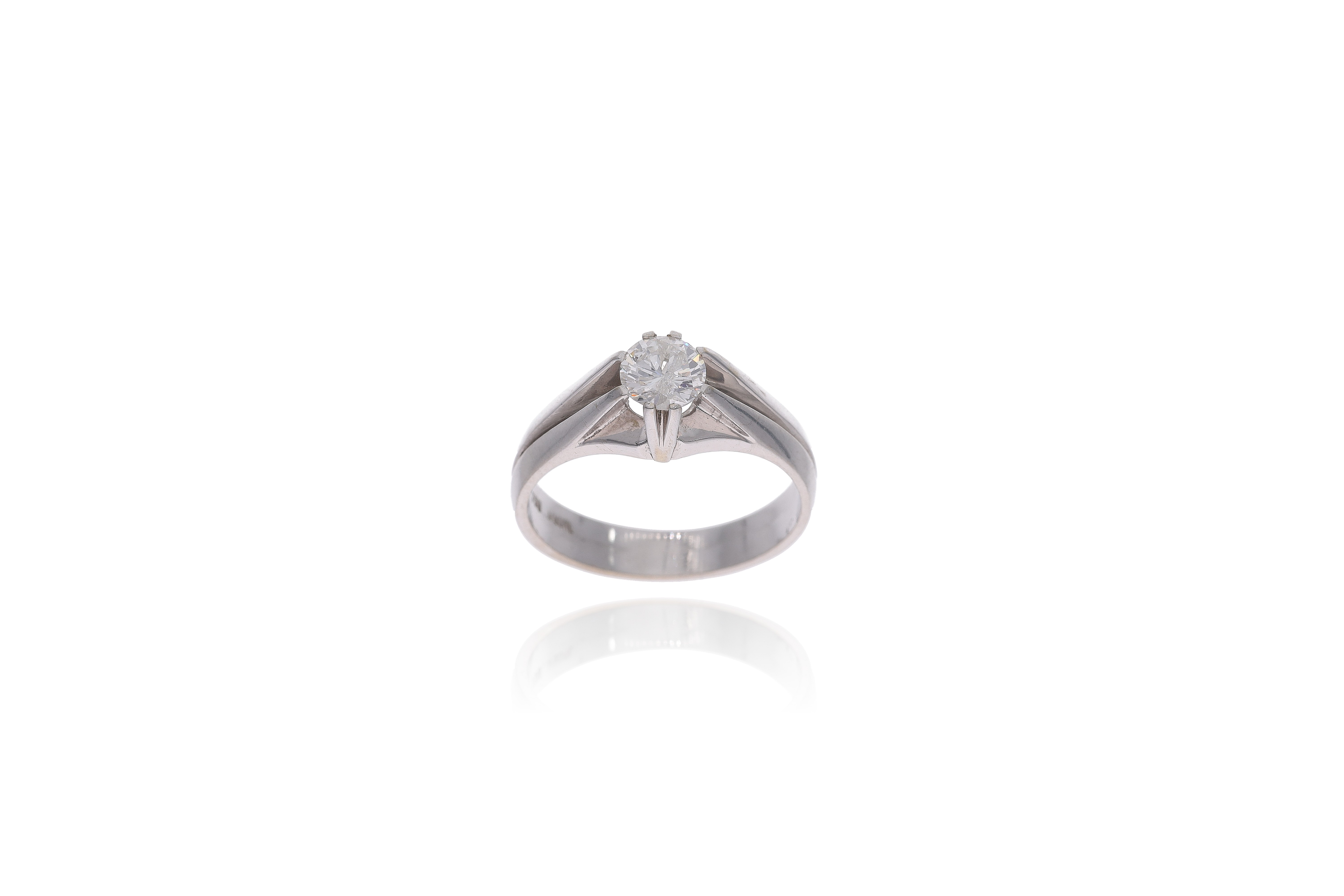 Anello solitario con diamante, in oro bianco 750 - Asta Preziosi
