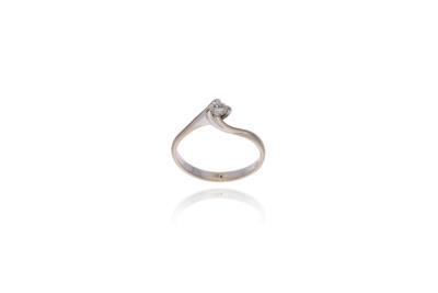 Anello con diamante, realizzato in oro bianco 750 - Asta Preziosi Anello con diamante, realizzato in oro bianco 750 - Asta Preziosi