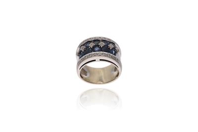 Anello con zaffiri e diamanti, in oro bianco 750 - Asta Preziosi Anello con zaffiri e diamanti, in oro bianco 750 - Asta Preziosi