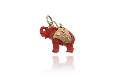Ciondolo raffigurante elefante in corallo - Asta Preziosi Ciondolo raffigurante elefante in corallo - Asta Preziosi
