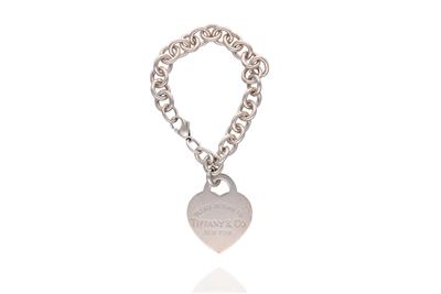 Please Return To Tiffany & CO. New York bracciale con ciondolo a forma di cuore, in argento 925 - Asta Preziosi Please Return To Tiffany & CO. New York bracciale con ciondolo a forma di cuore, in argento 925 - Asta Preziosi
