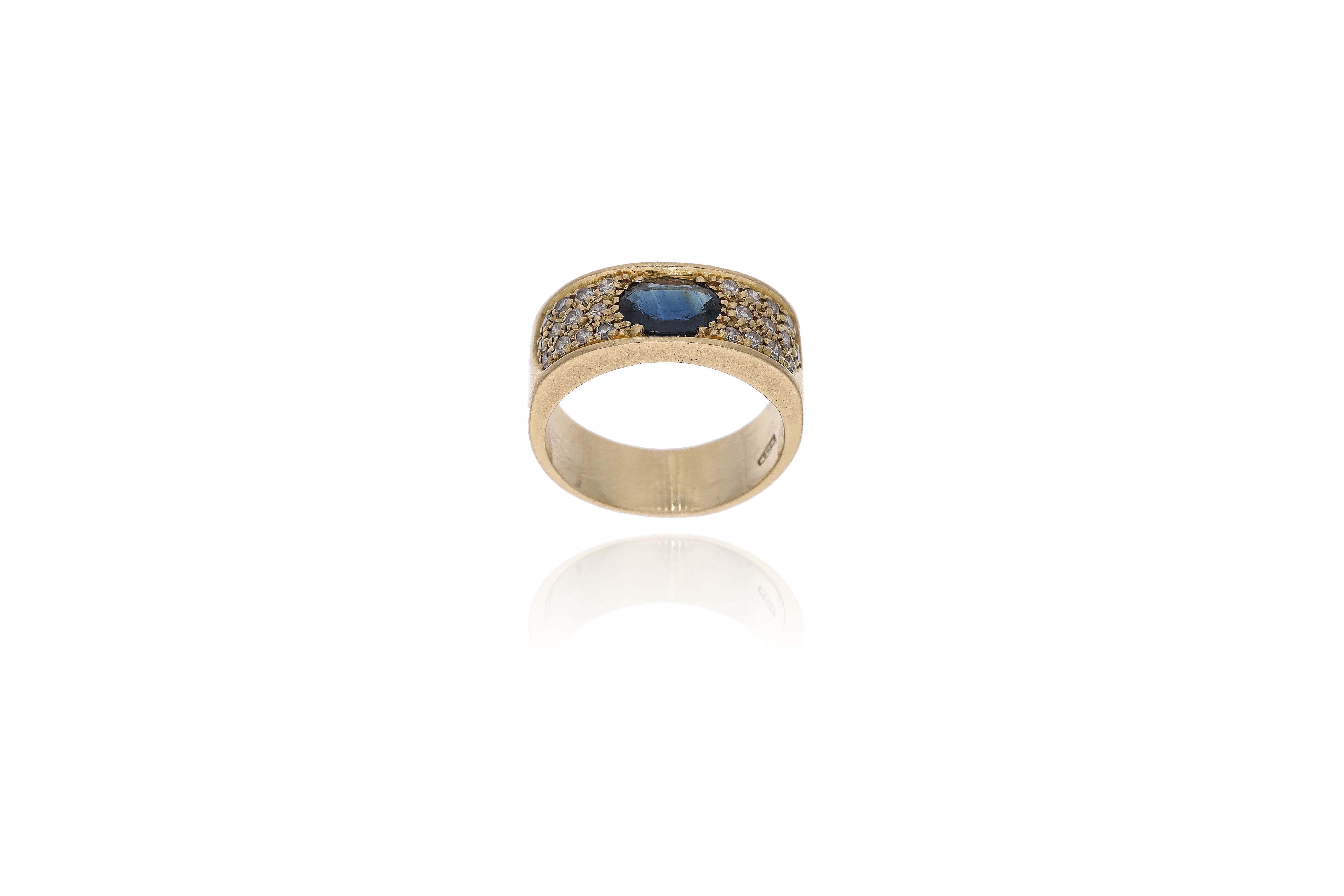 Anello con zaffiro e diamanti, in oro giallo 750 - Asta Preziosi