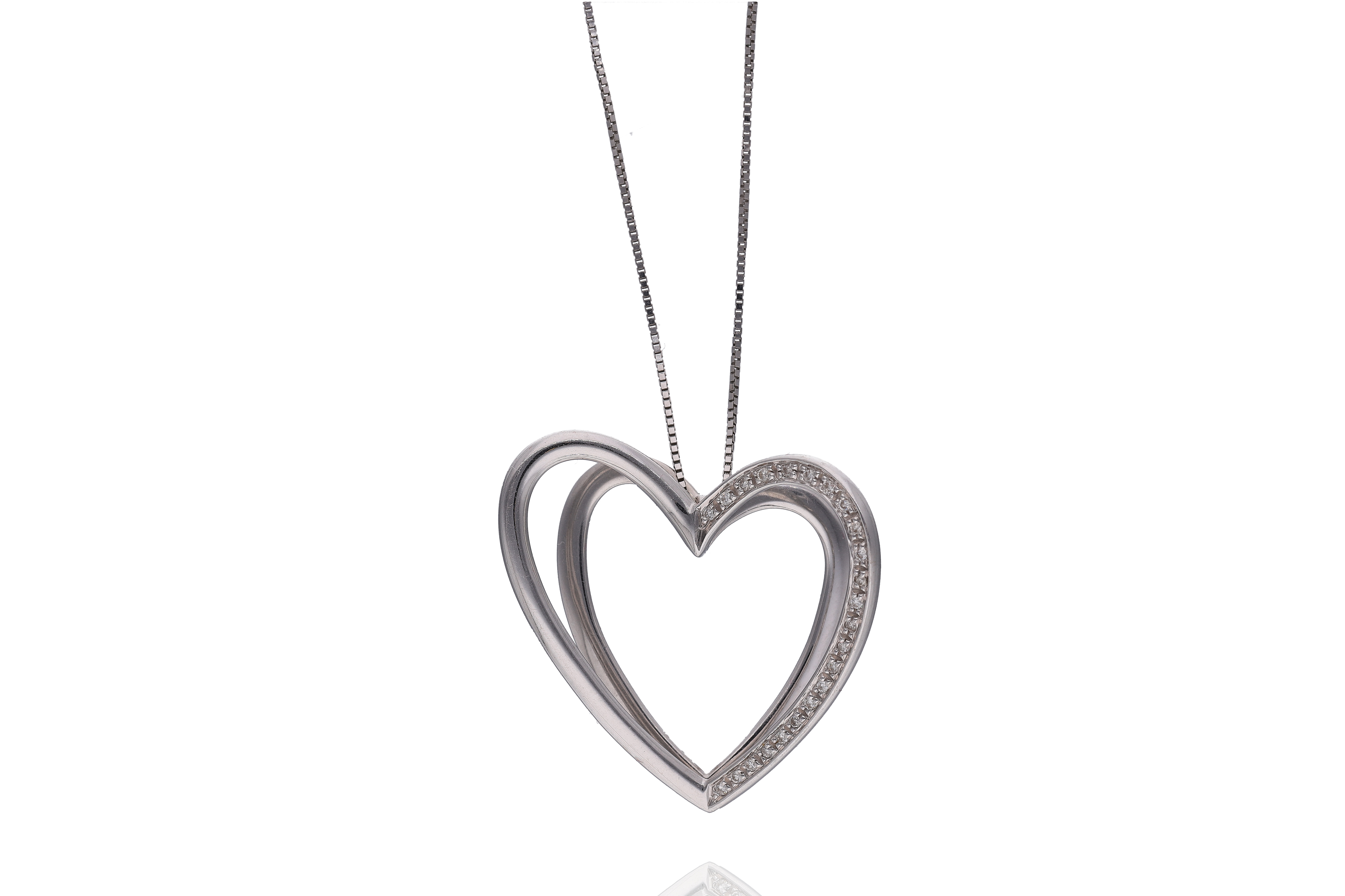 Comete, collana con ciondolo a cuore con diamanti - Asta Preziosi