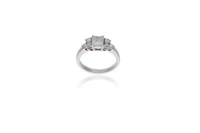 Anello con diamanti - Asta Preziosi Anello con diamanti - Asta Preziosi
