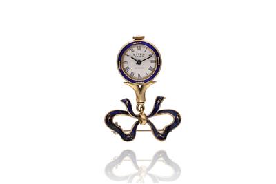Spilla con orologio e smalti - Asta Preziosi Spilla con orologio e smalti - Asta Preziosi