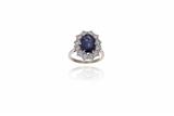 Anello con pietra e diamanti - Asta Preziosi Anello con pietra e diamanti - Asta Preziosi