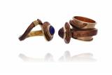 Due anelli con lapislazzuli e corindone cabochon - Asta Preziosi Due anelli con lapislazzuli e corindone cabochon - Asta Preziosi