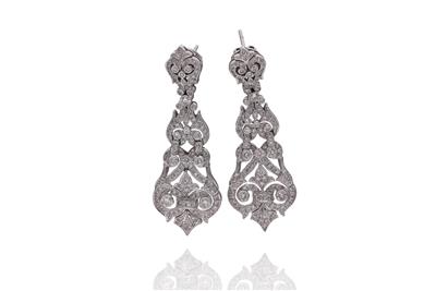 Paio di orecchini pendenti con diamanti - Asta Preziosi