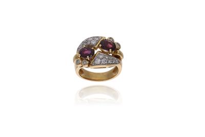 Anello con diamanti e rubini - Asta Preziosi