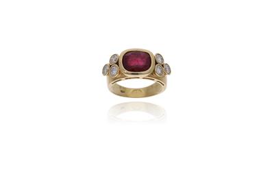 Anello con rubino e diamanti - Asta Preziosi