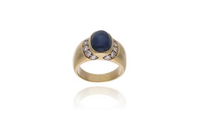 Anello in oro con zaffiro e diamanti - Asta Preziosi