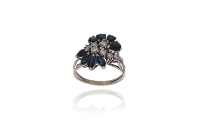 Anello con diamanti e zaffiri - Asta Preziosi Anello con diamanti e zaffiri - Asta Preziosi