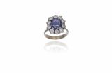 Anello con diamanti e zaffiro - Asta Preziosi