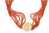 Collana con corallo e centrale con 20 Franchi svizzeri - Asta Preziosi
