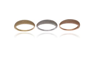 Tre anelli in oro tre colori - Asta Preziosi Tre anelli in oro tre colori - Asta Preziosi