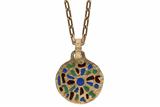 Collana con ciondoli con smalti policromi - Asta Preziosi Collana con ciondoli con smalti policromi - Asta Preziosi