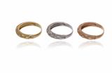 Tre anelli in oro tre colori - Asta Preziosi