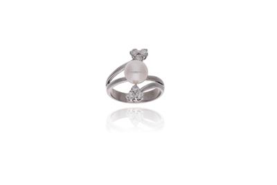 Anello con perla coltivata e diamanti - Asta Preziosi