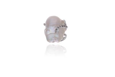 Anello con perla e diamanti - Asta Preziosi Anello con perla e diamanti - Asta Preziosi