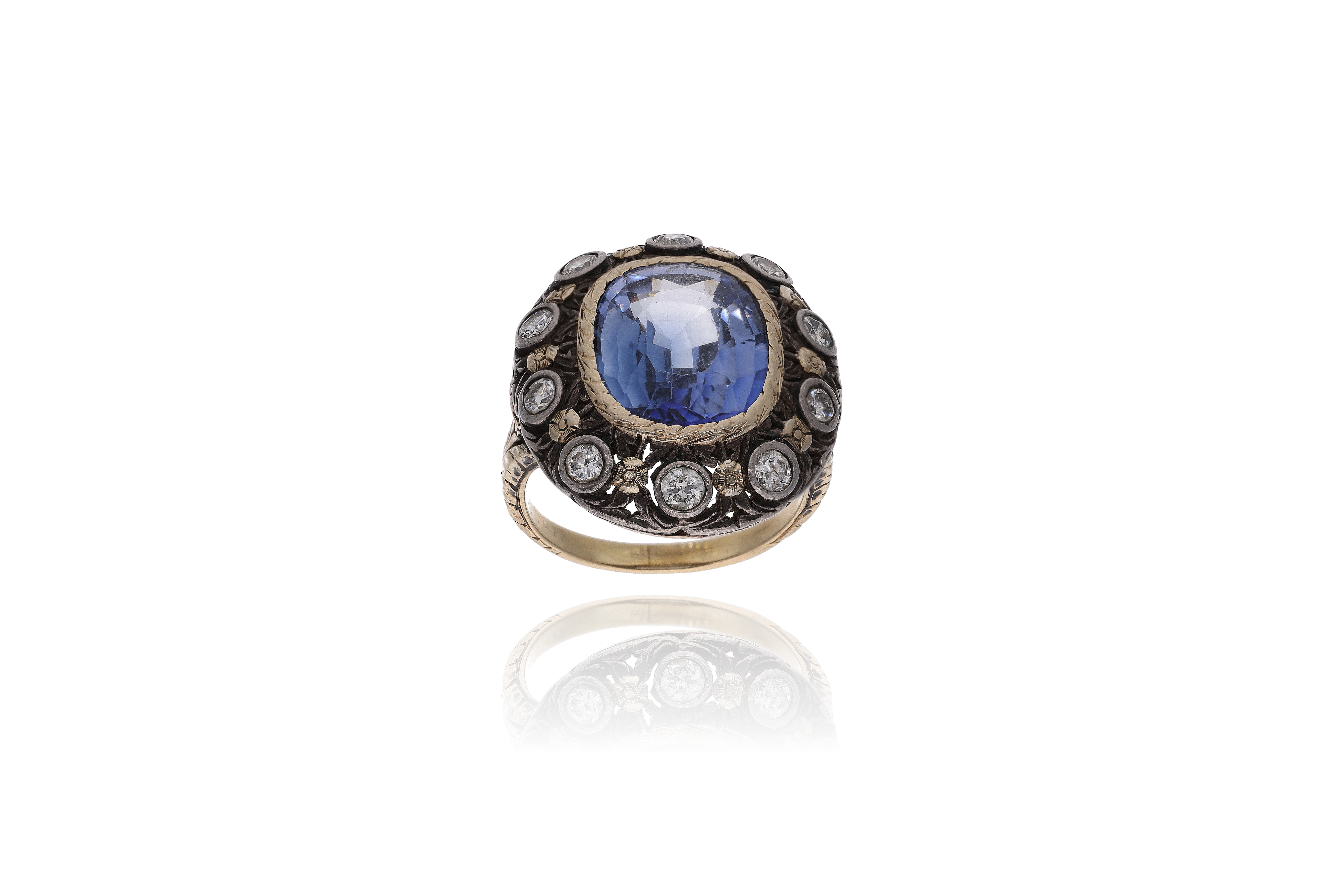 Anello con pietra e diamanti - Asta Preziosi