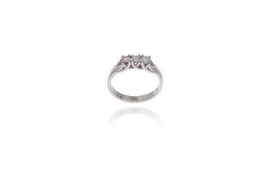 Anello con diamanti - Asta Preziosi