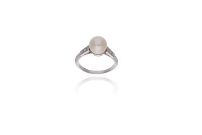 Anello con perla e diamanti - Asta Preziosi
