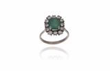 Anello con smeraldo e diamanti - Asta Preziosi Anello con smeraldo e diamanti - Asta Preziosi
