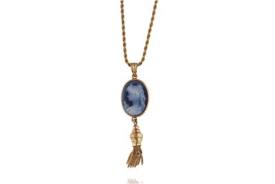 Collana e ciondolo con cammeo - Asta Preziosi
