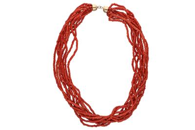 Collana torchon composta da dieci fili di coralli - Asta Preziosi