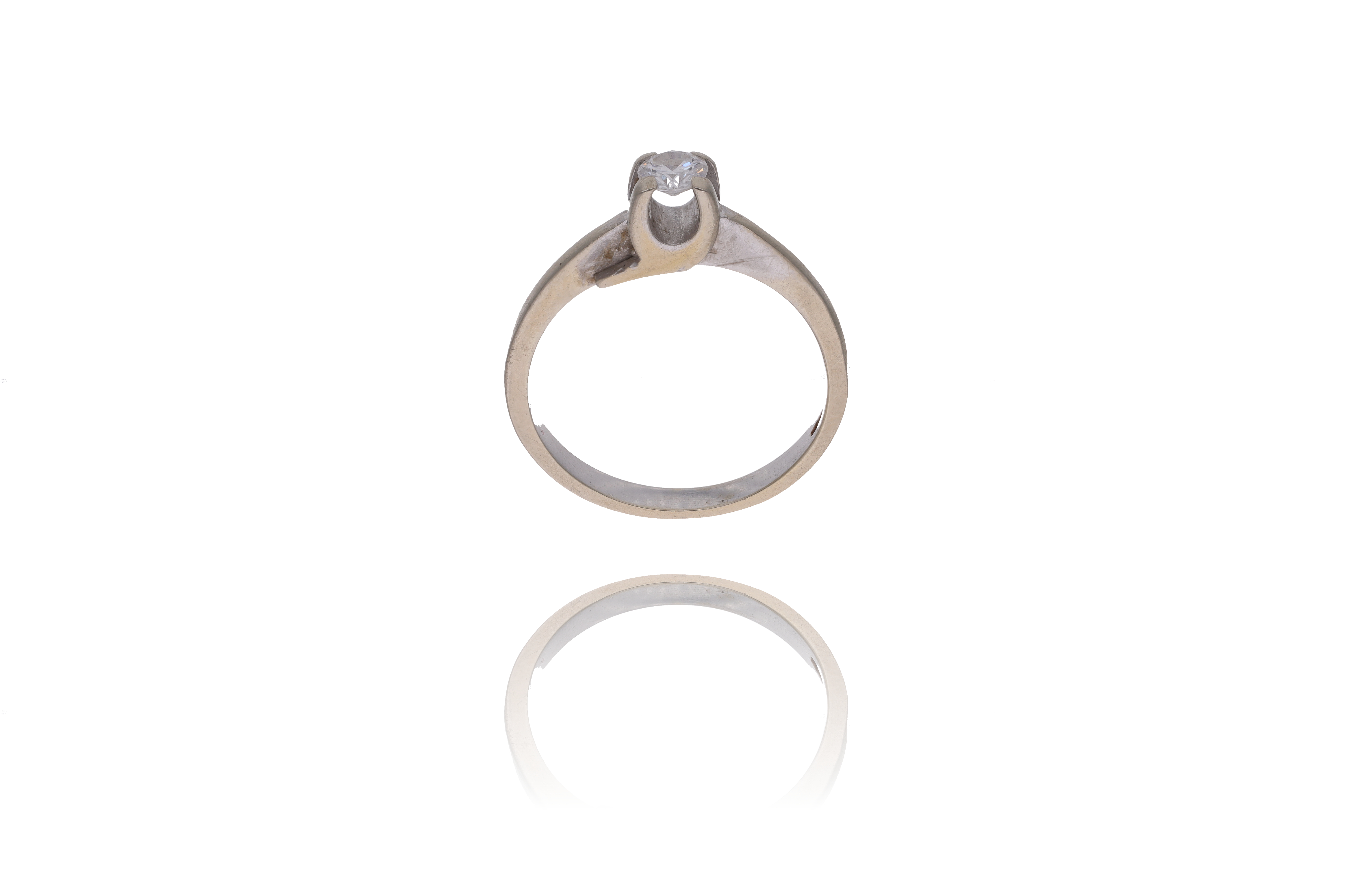 Anello con diamante - Asta Preziosi