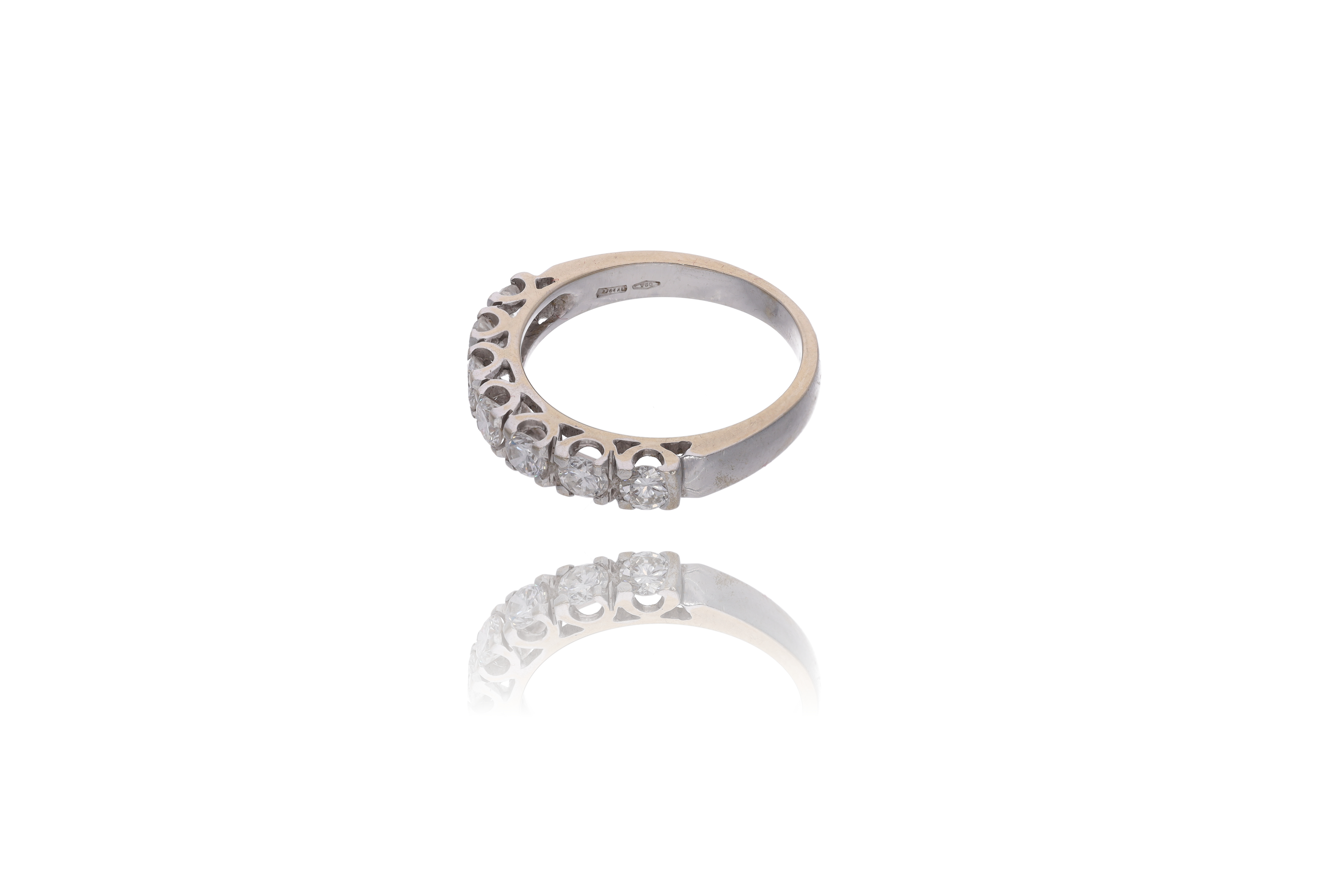 Anello con diamanti - Asta Preziosi