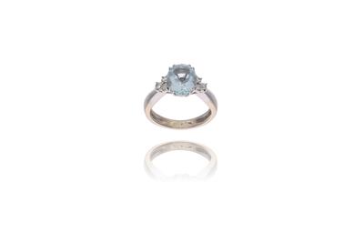 Anello con acquamarina e diamanti - Asta Preziosi