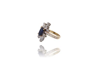 Anello con zaffiro e diamanti - Asta Preziosi Anello con zaffiro e diamanti - Asta Preziosi