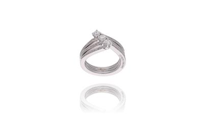 Giorgio Visconti, anello con diamanti - Asta Preziosi