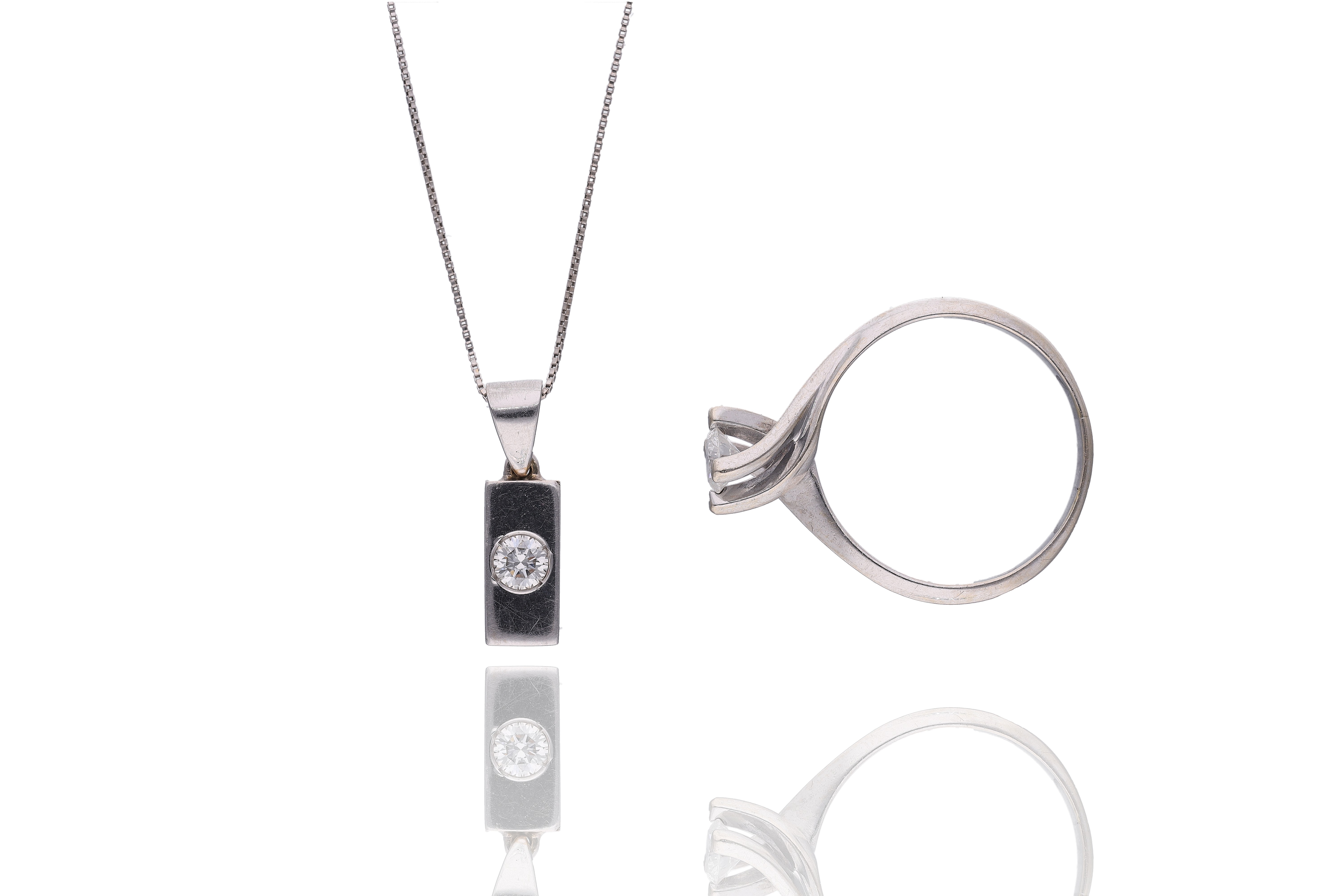 Anello collana e ciondolo con diamanti - Asta Preziosi